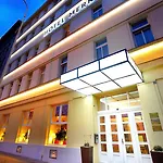 Merkur - Czech Leading 4* 프라하