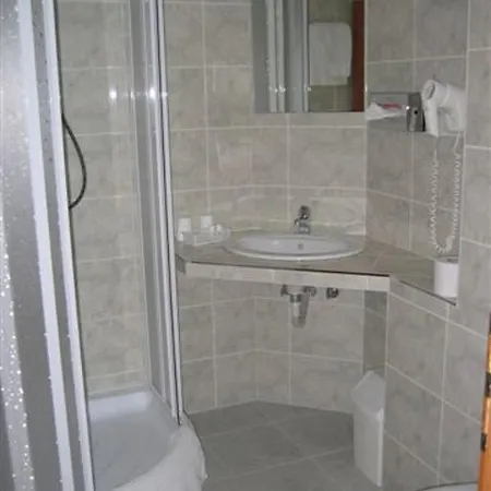 Hotel Merkur - Czech Leading Prague